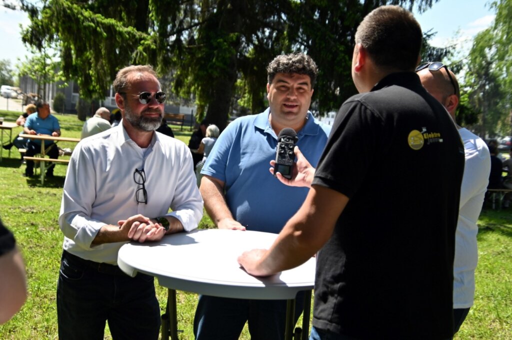 Photo 2025 05 01 15 29 44(11)