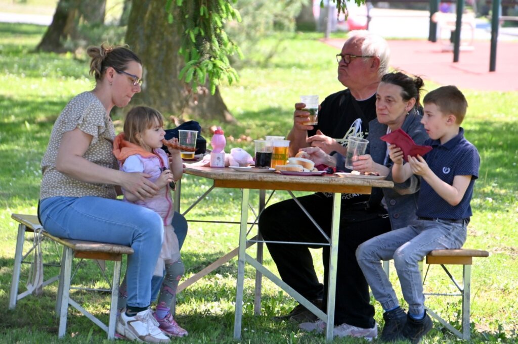 Photo 2025 05 01 15 29 44(8)