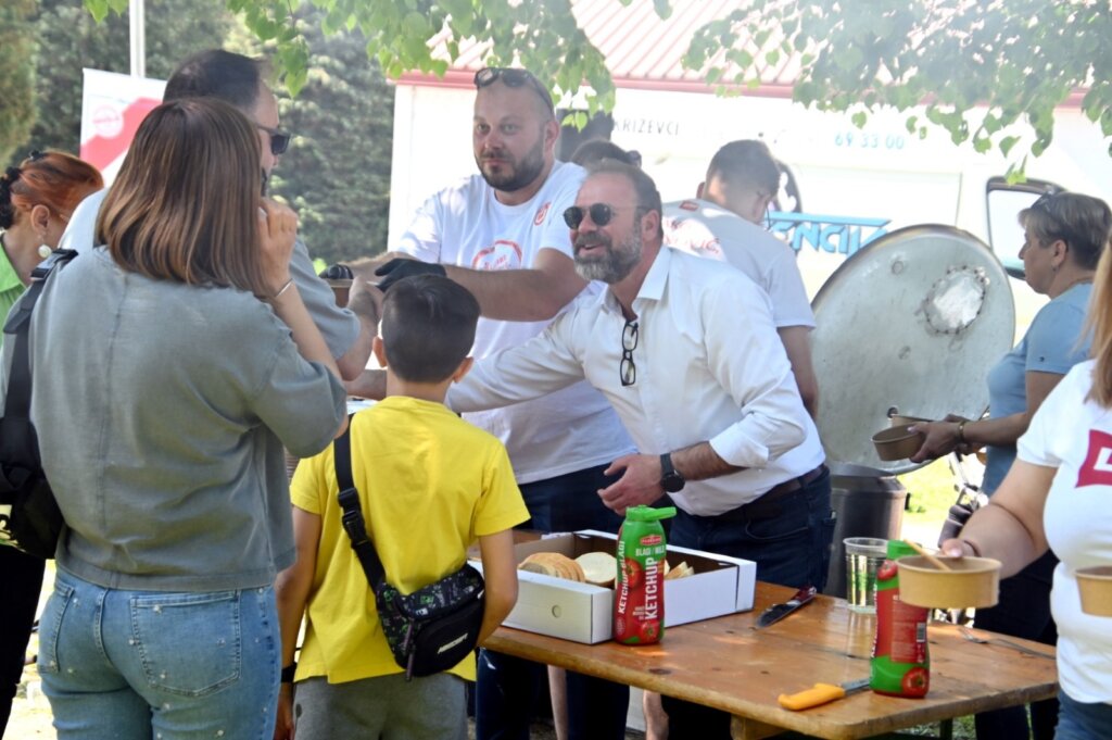 Photo 2025 05 01 15 30 12(14)