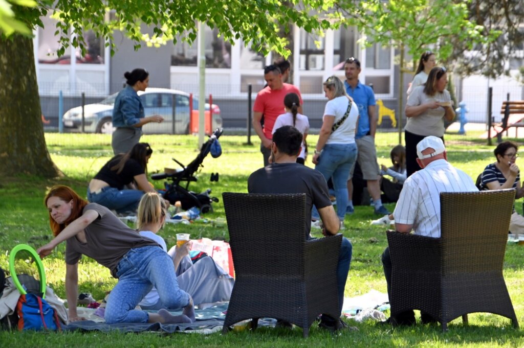 Photo 2025 05 01 15 30 32(2)