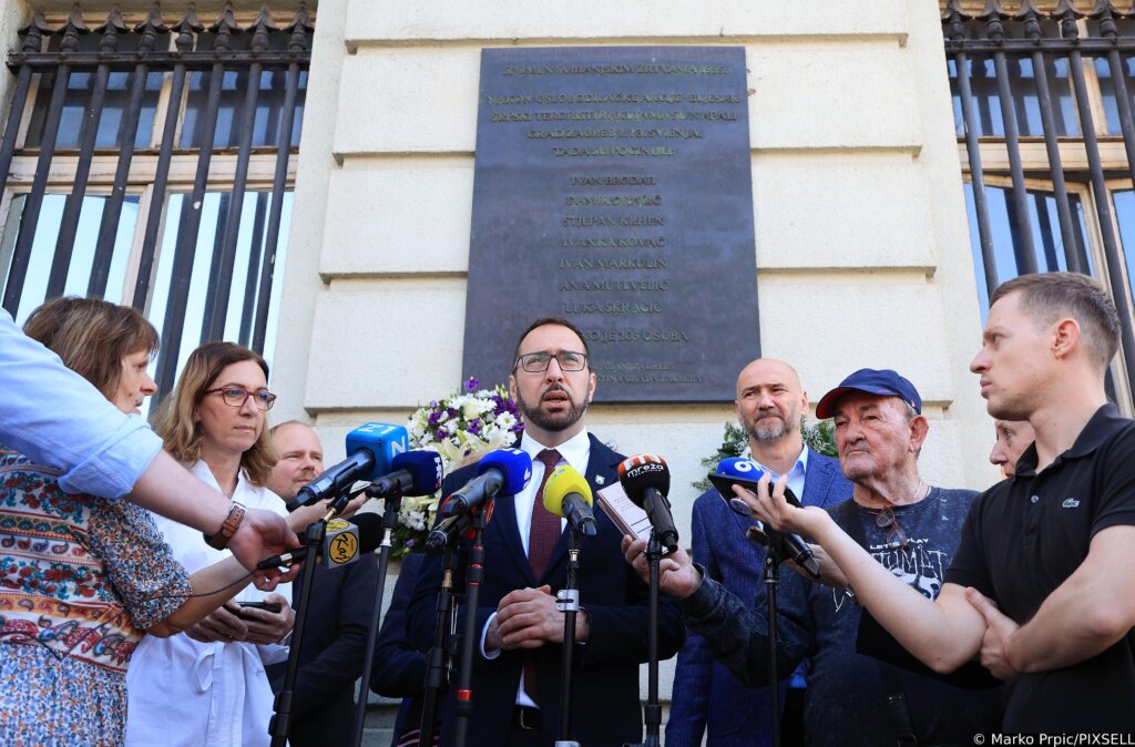 Na 30. obljetnicu raketiranja Zagreba gradonačelnik položio vijenac