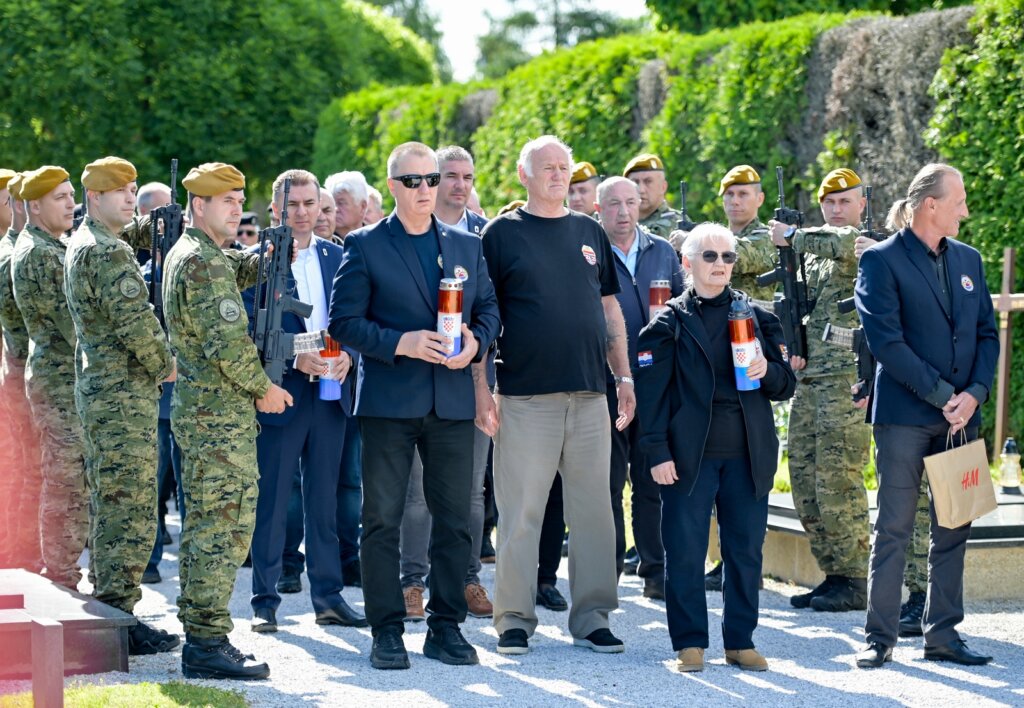 Polaganje Vijenaca (15) (1)