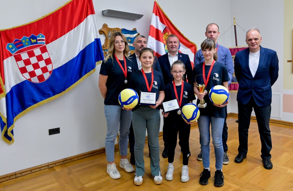 Prijem Odbojkasice (23)