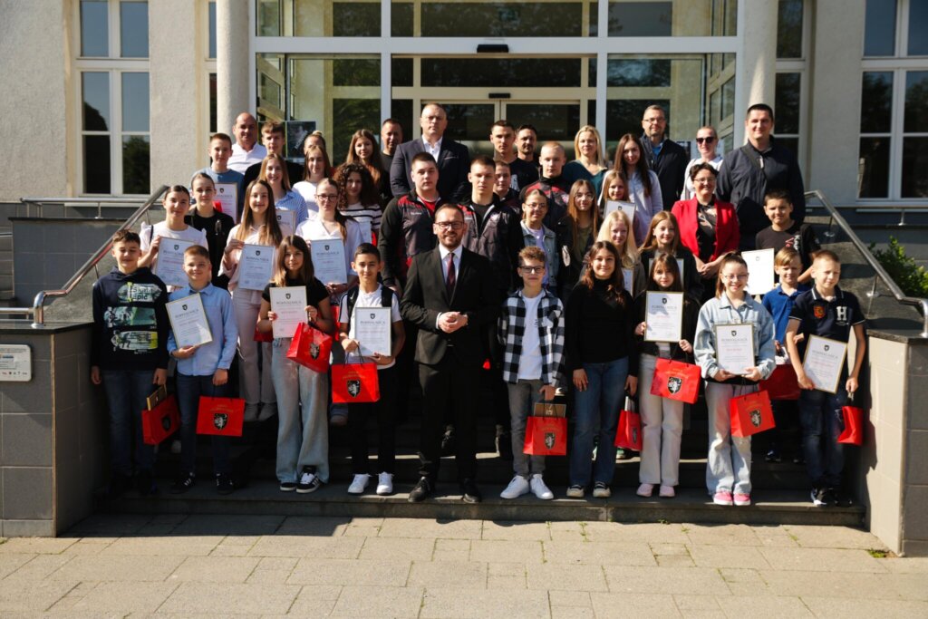 Gradonačelnik Ačkar nagradio sportaše goričkih borilačkih klubova