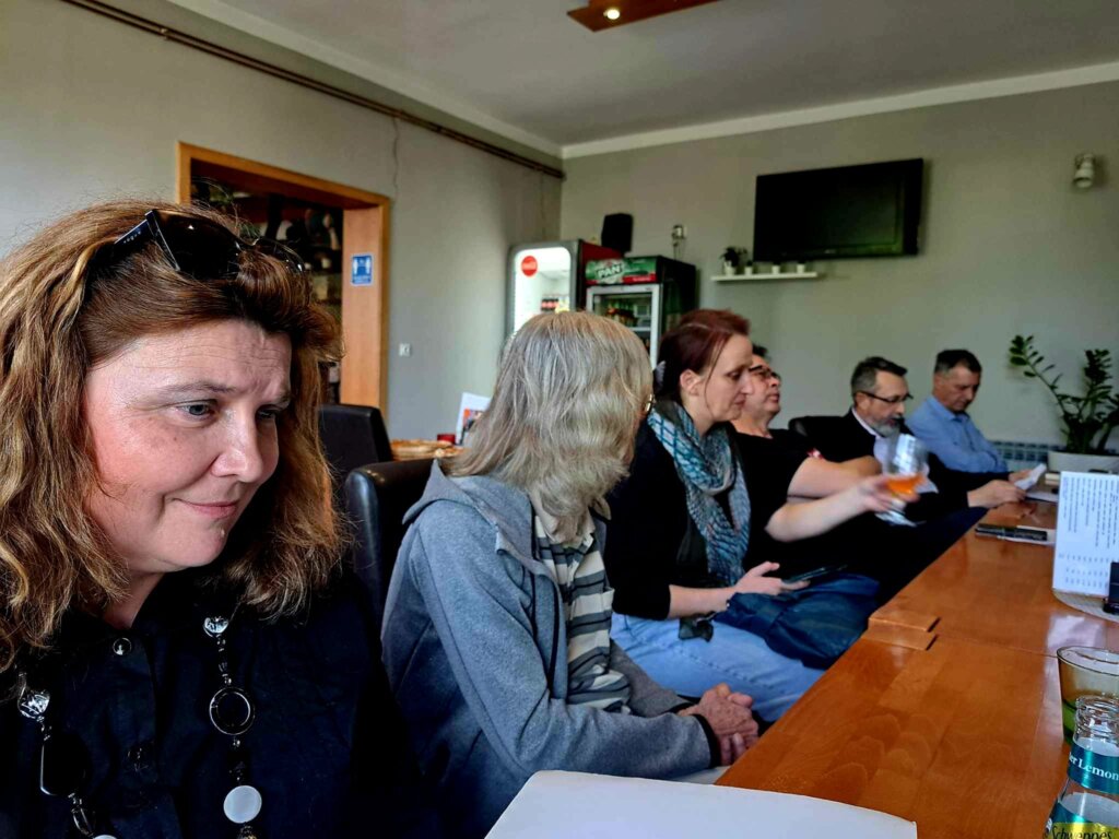 A7c31f00 7c39 4c02 9811 3b5be2f42465