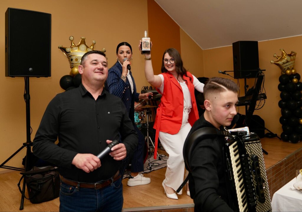 Att.8cu1tq0tuh8jj8b9y7z3kvx Dvtxw8osx7byxw3xoiy