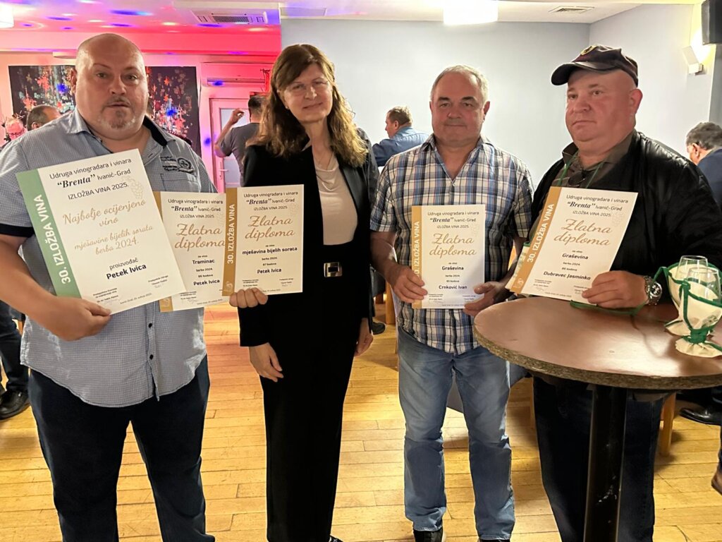 B3fc82b0 76b8 4806 8cc0 E9780721988c