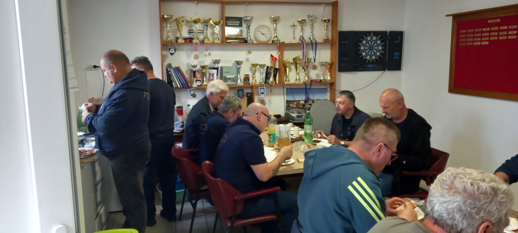 C7edb795 E686 41d7 9690 4125249f75b4