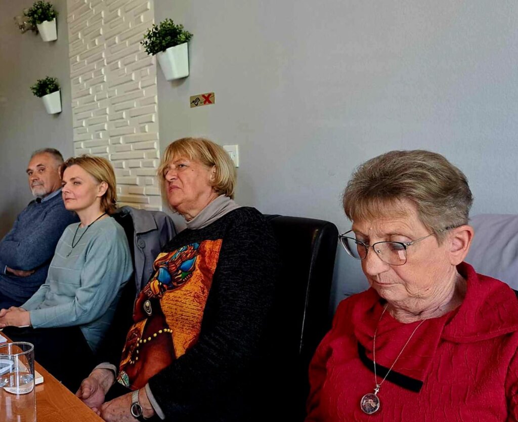 Ccdae075 76e2 4fd7 B7fb 14cec48e761d