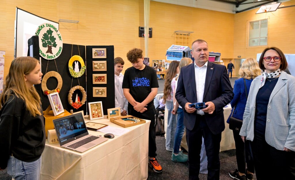 Gospodarska Skola Varazdin Smotra Zadruga Sajam Vjezbenickih Tvrtki 2025 (6)