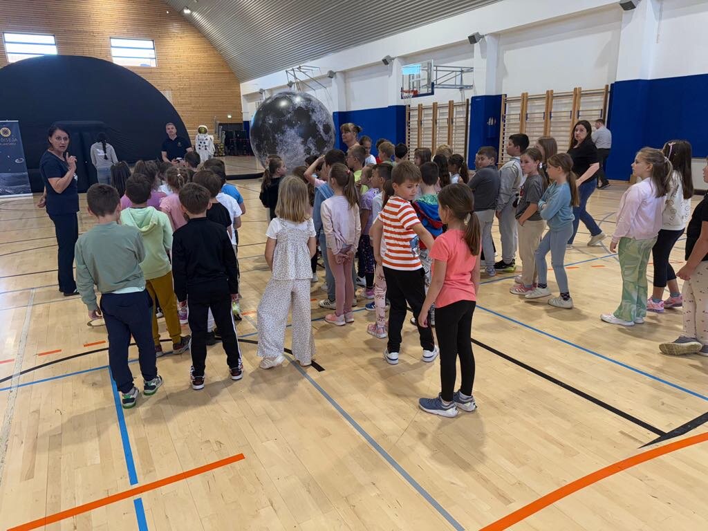 Mobilni Planetarij Modec (3)