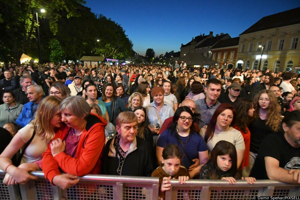 Parni valjak održao koncert u Koprivnici