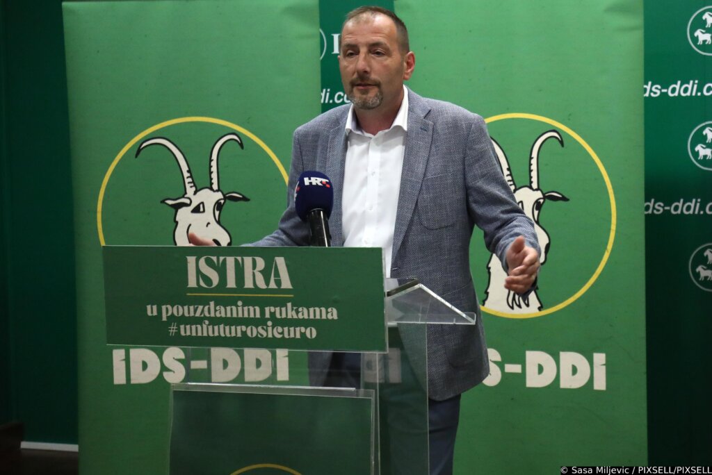 Pula: Dalibor Paus Dao Ostavku Na Mjesto Predsjednika Ids A