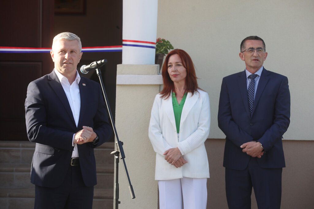 Vinogradarska Kuca Tuzno Otvorenje 2025 (12)