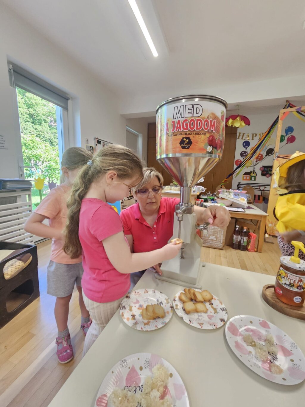 00e3e148 8cc9 4a3a B704 8bf84df89689