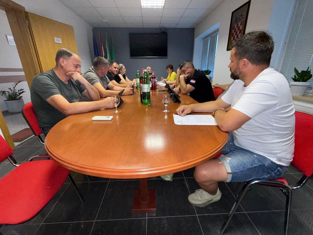 192649f7 9cc8 49d3 A8de 5e26a1e6eb83