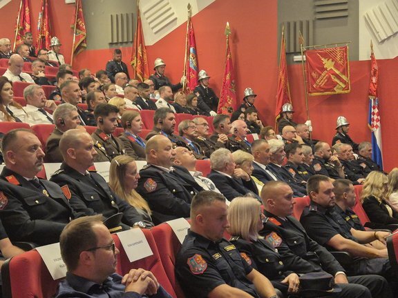 1956dff1 0361 4fe3 84f0 57534e51be23.jpg 648x432 Q85 Subsampling 2