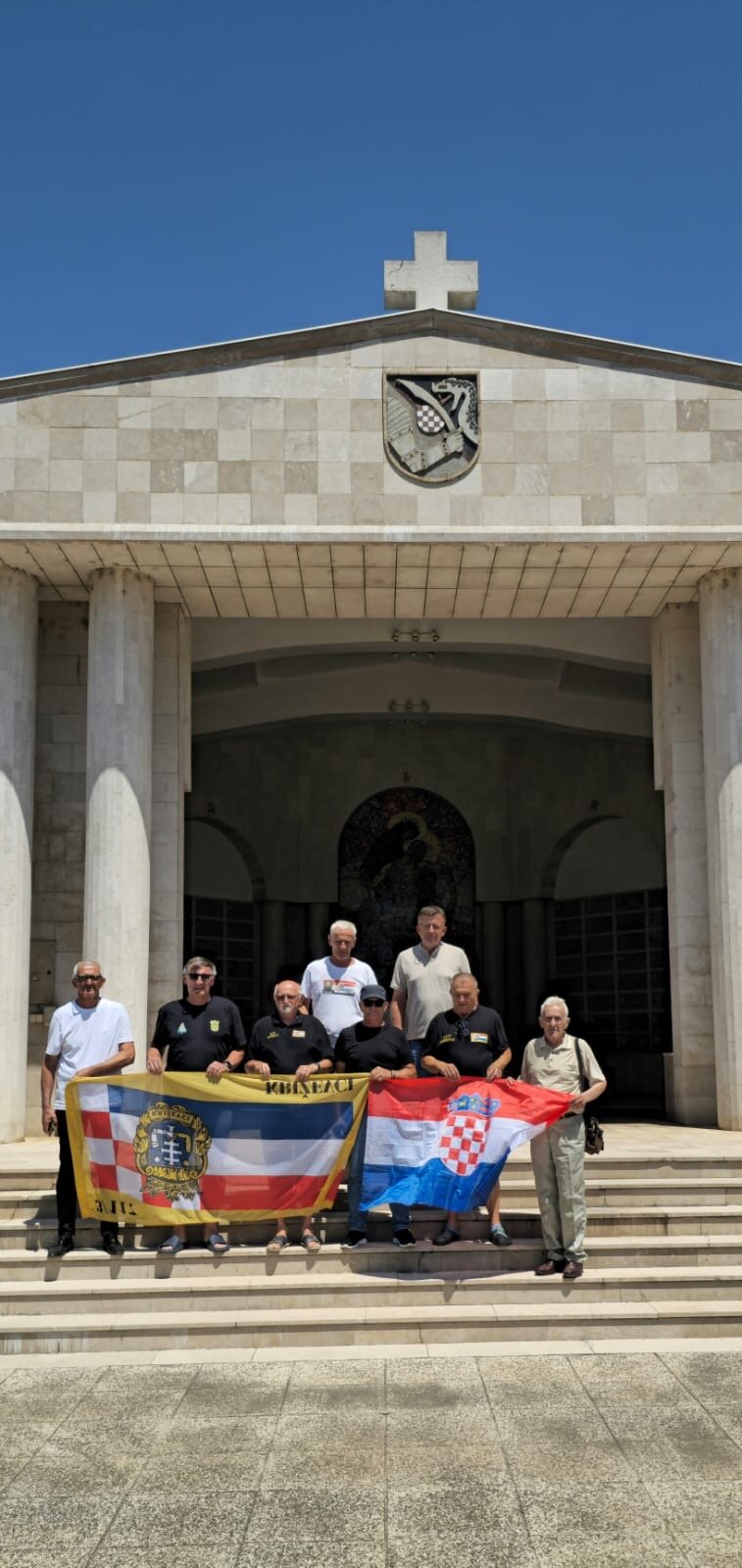 231d7bf3 Fc10 4a7b 818b 1784a1fefcbe