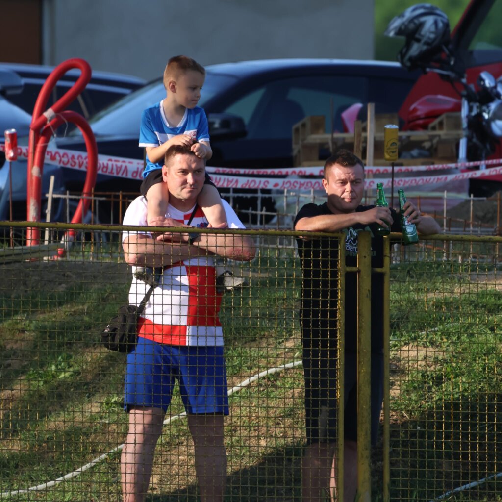 4b43bf17 4f2f 4efb 9855 512b14bfff92