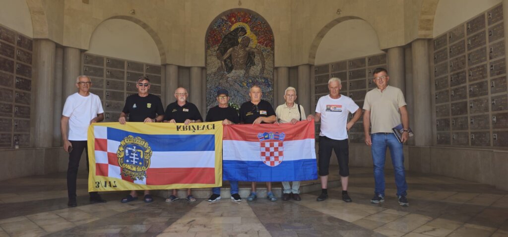 4e8d2324 A561 4d17 8953 789cb5f509f0