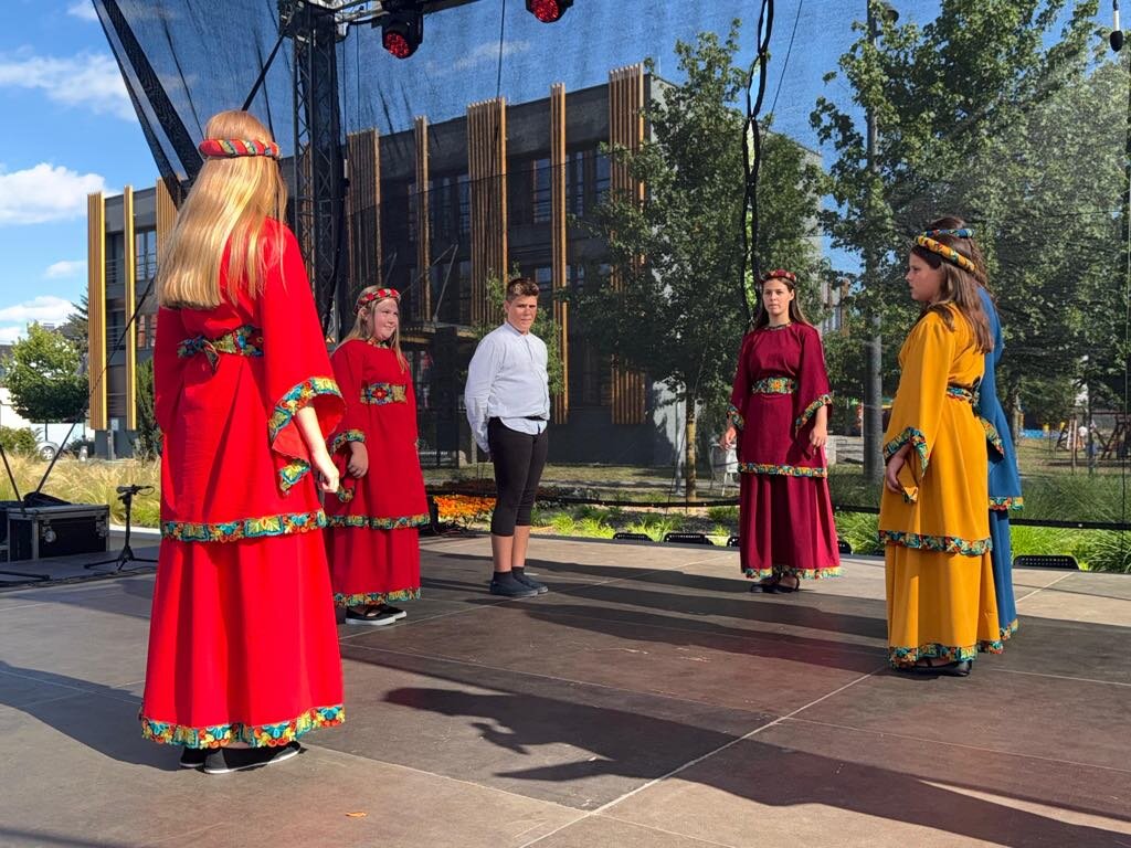 7c933aaa Ea44 4046 A3ef 32b91753e311