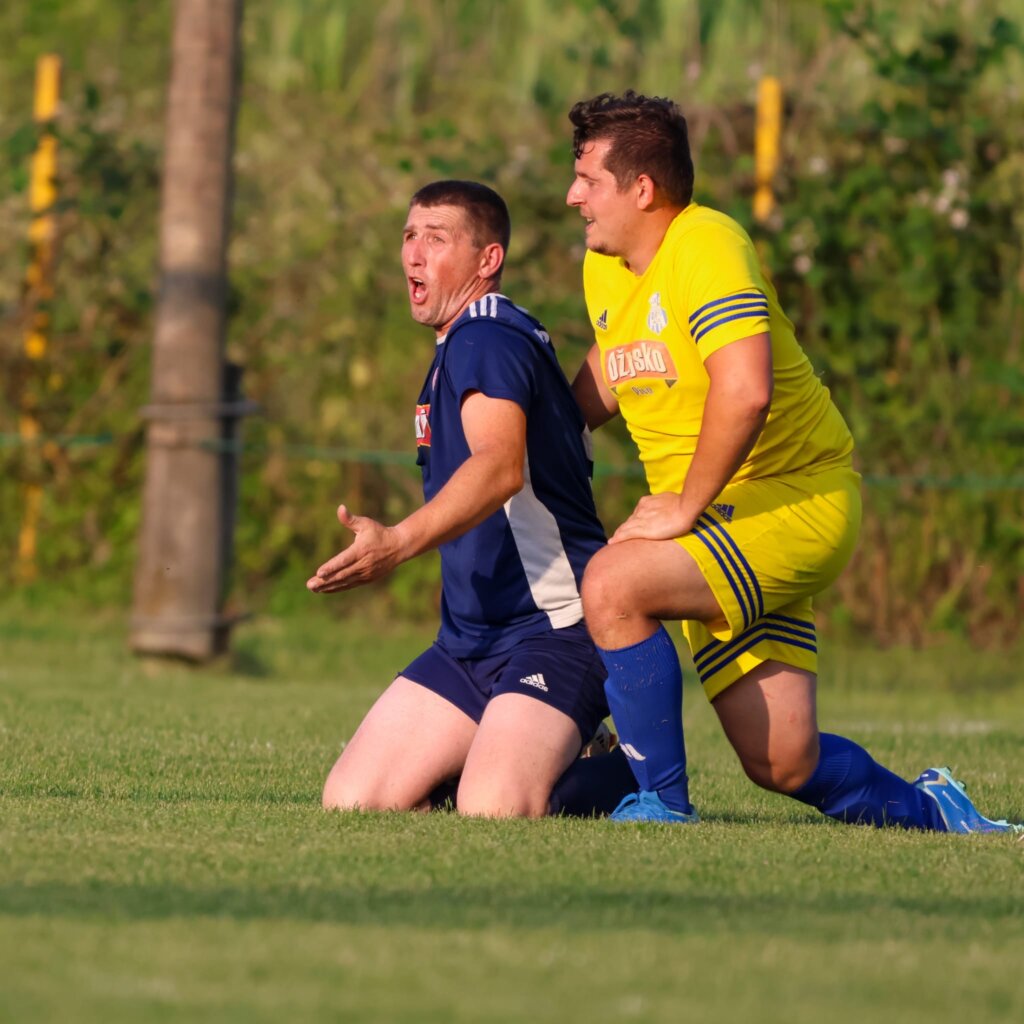 915bccf1 73f2 40f8 8831 F896bfa1c98b