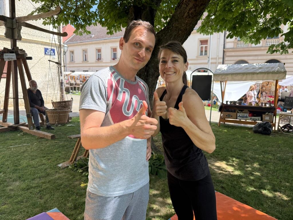 9767b218 18d7 4dc0 9346 5add78761c42