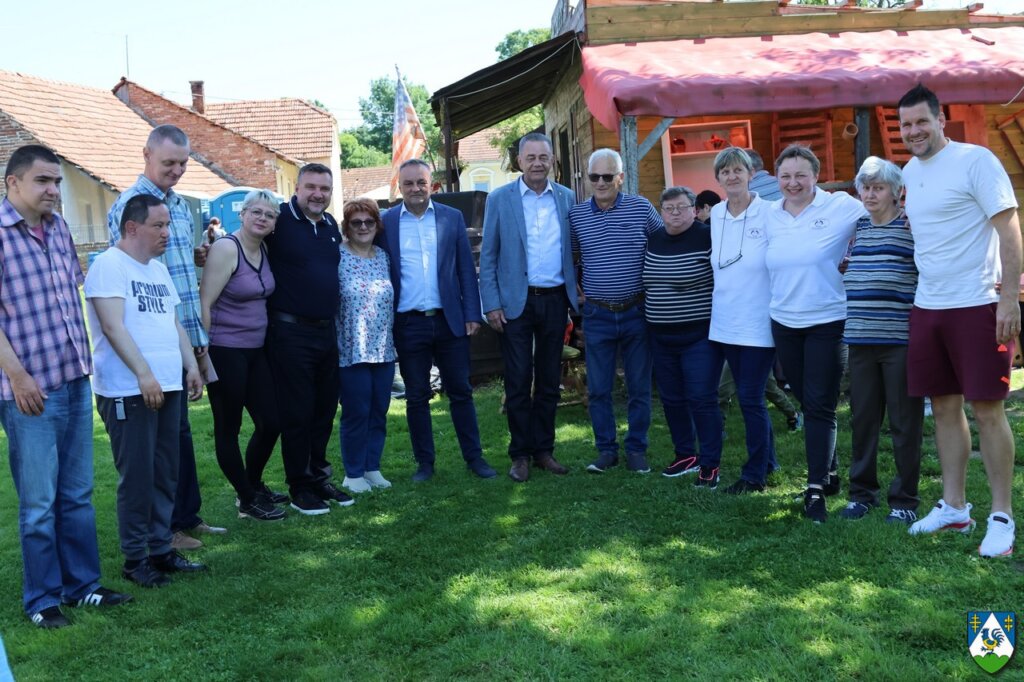 [FOTO] U Hlebinama obilježen Nacionalni dan udomiteljstva