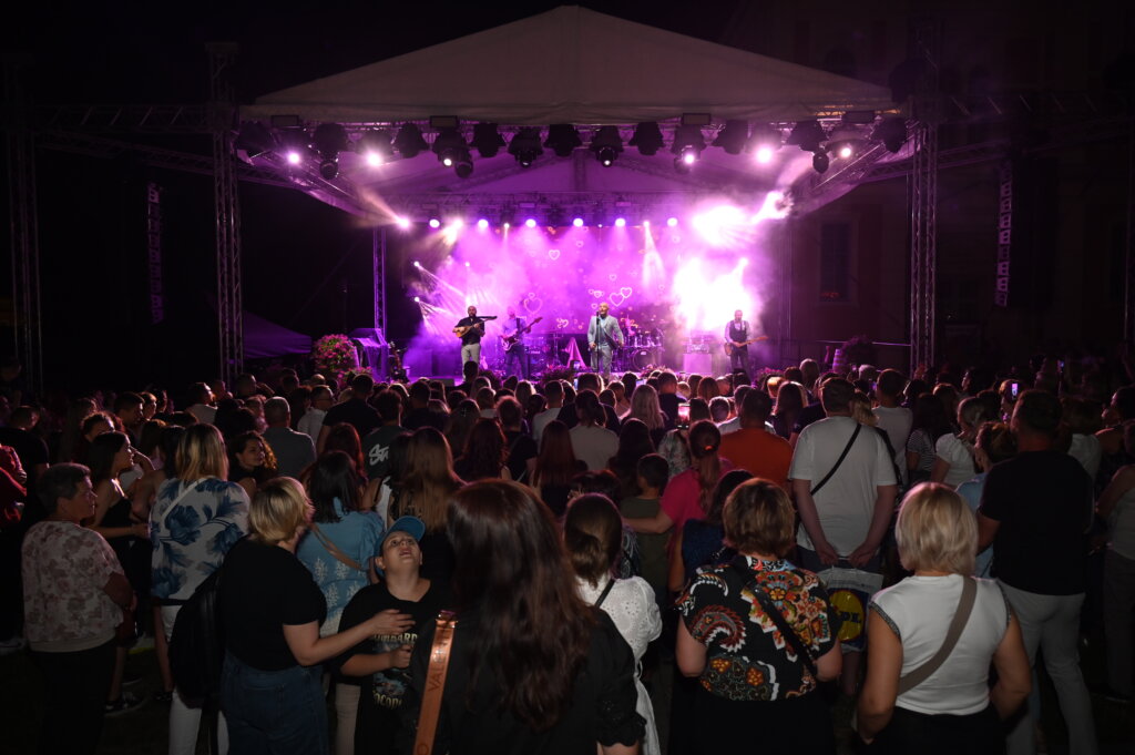 [FOTO/VIDEO] Vigor u Križevcima – grupa koju vole sve generacije