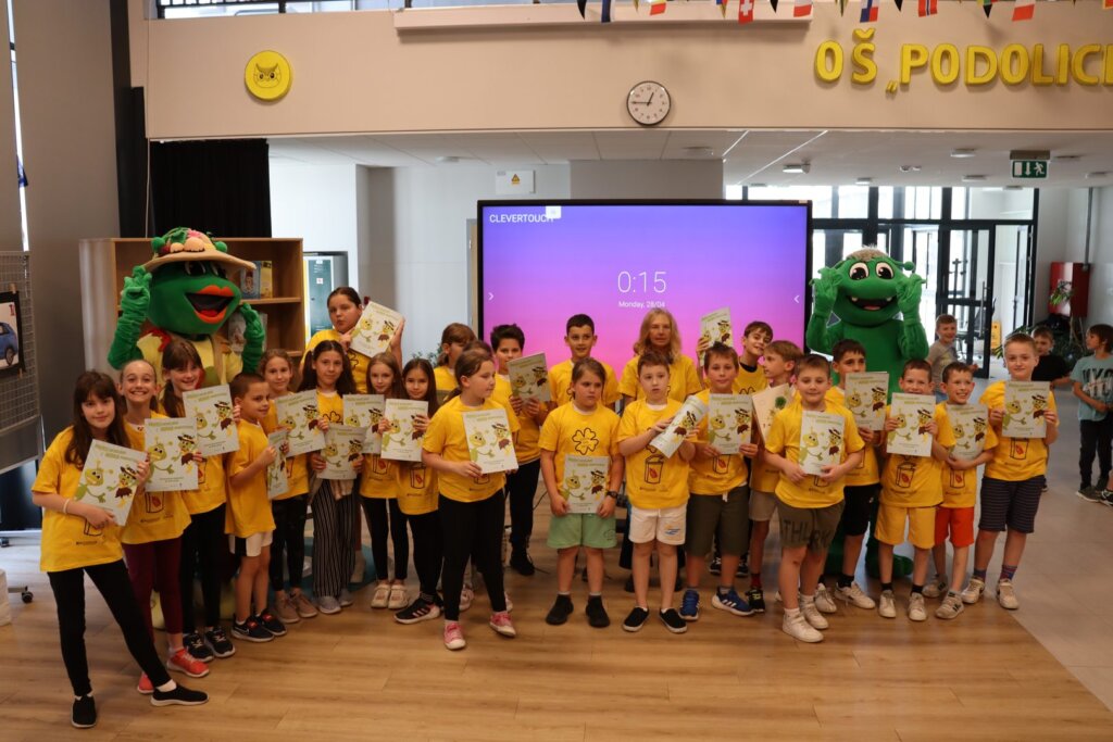 [FOTO] Eko-edukacija na Podolicama: Mirko i Mirka oduševili učenike