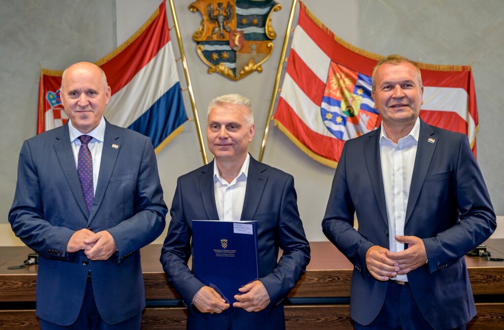 Ministar Bacic Ugovori (2)