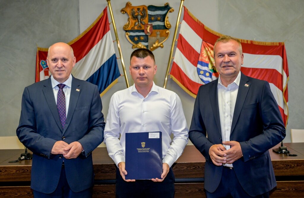 Ministar Bacic Ugovori (55)