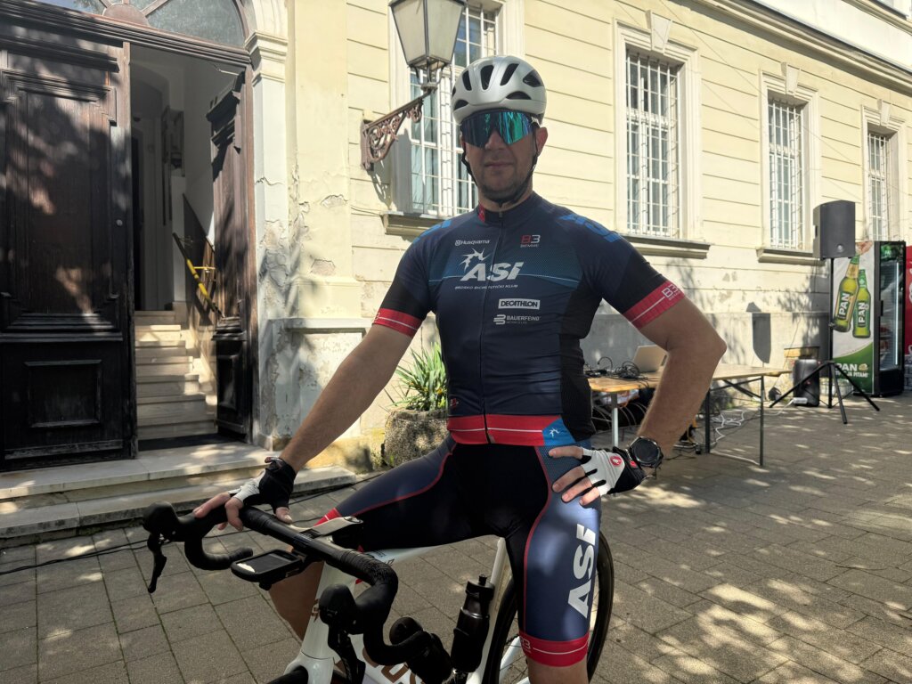 Photo 2025 06 01 10 10 47(1)