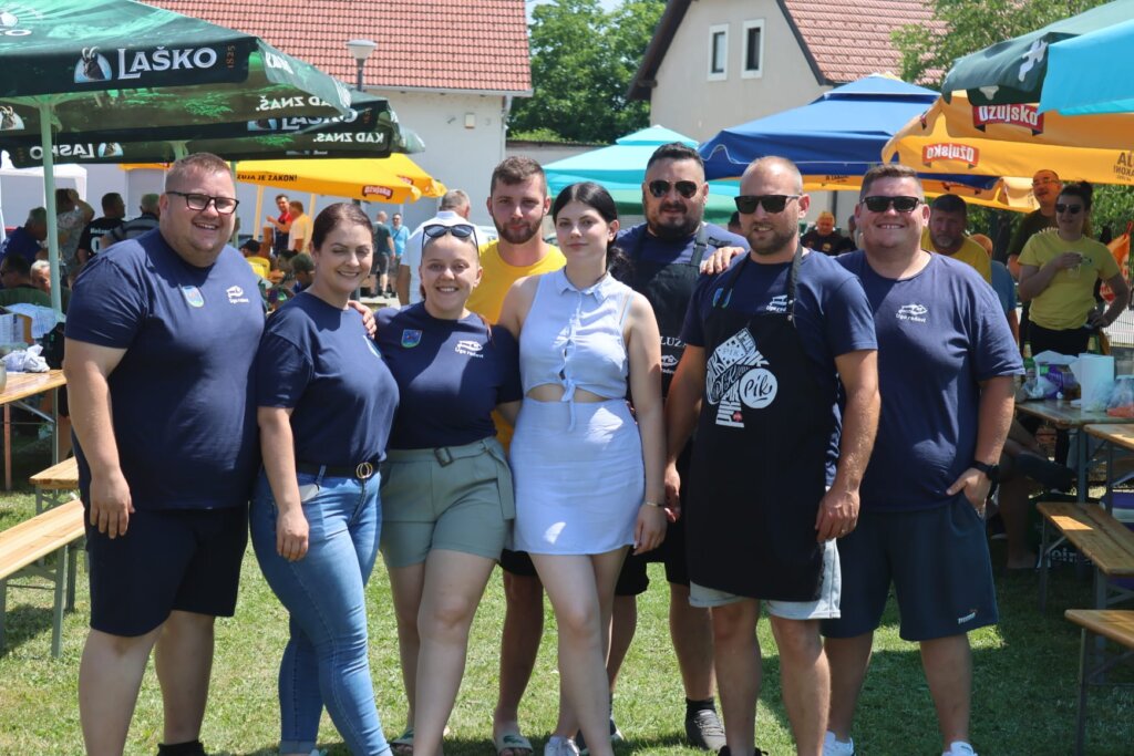 [FOTO] U Dubravi se okupili majstori gulaša