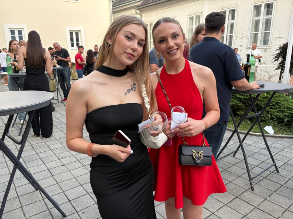 Photo 2025 06 07 20 42 19