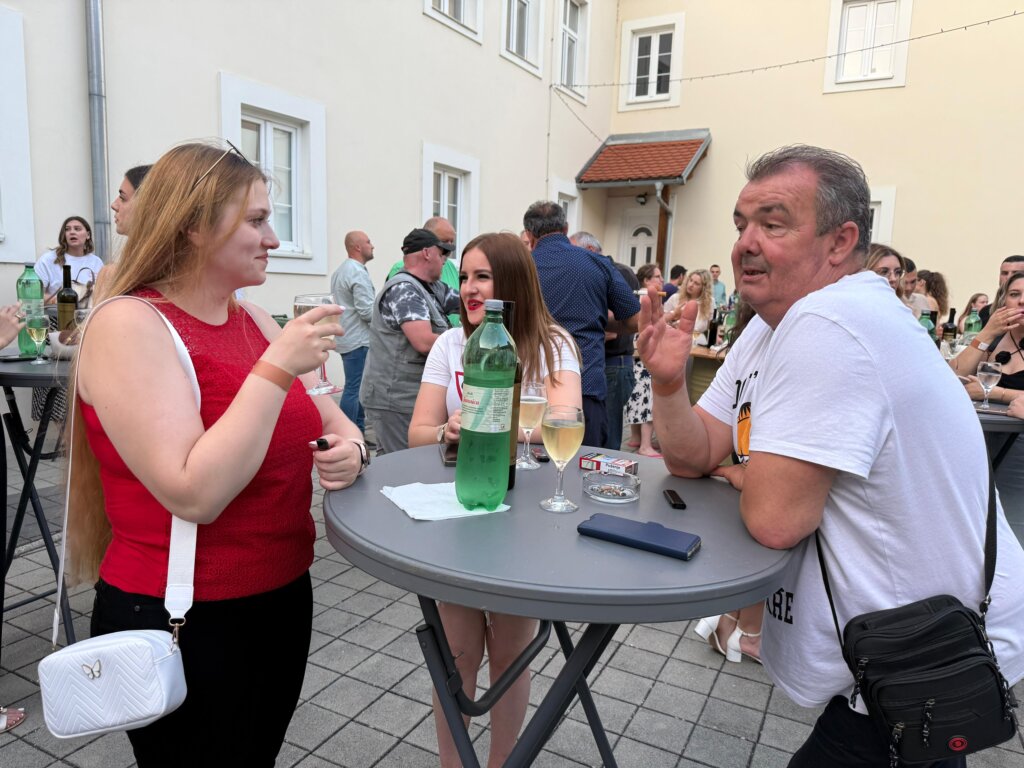 Photo 2025 06 07 20 42 45(3)