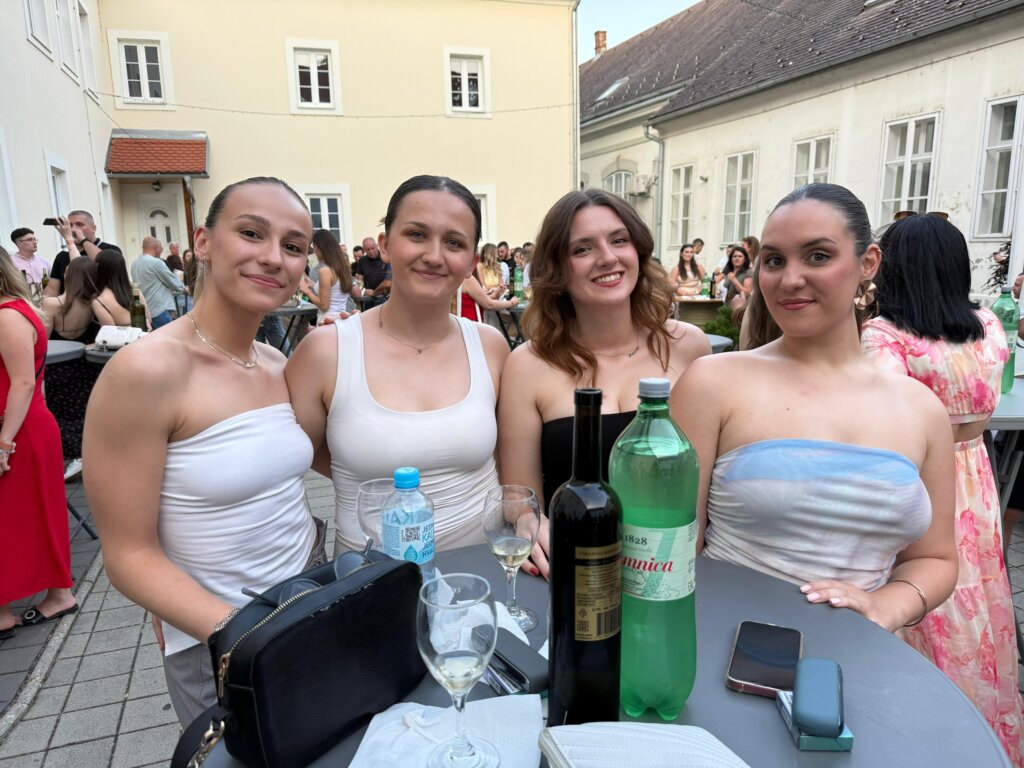 Photo 2025 06 07 20 42 53(1)