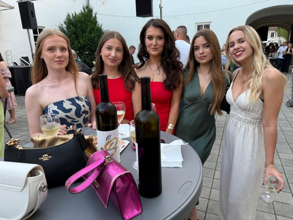 Photo 2025 06 07 20 42 55