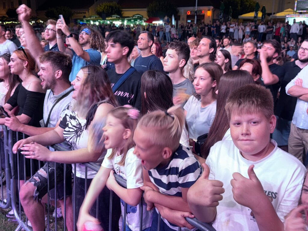 Photo 2025 06 07 23 38 28 2