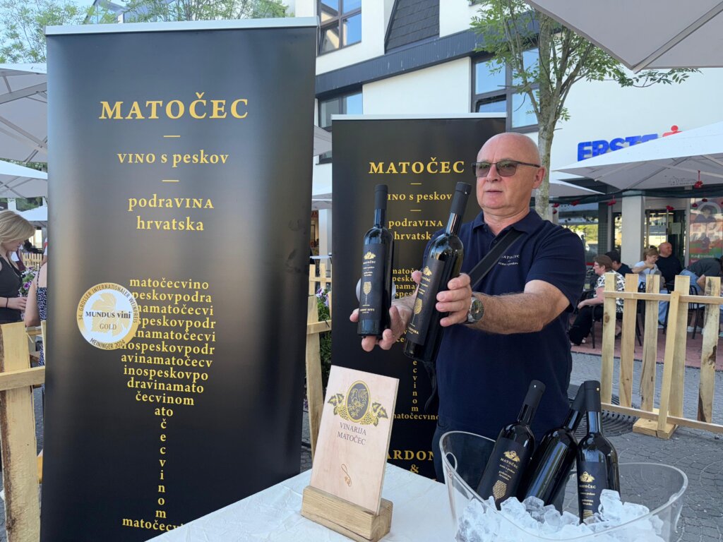 Photo 2025 06 27 19 53 03