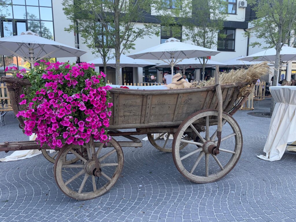 Photo 2025 06 27 19 53 03 2