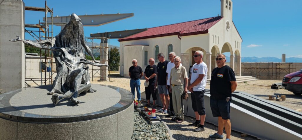 A299b1c2 6de4 45c4 86e1 Dfc40b0219ed