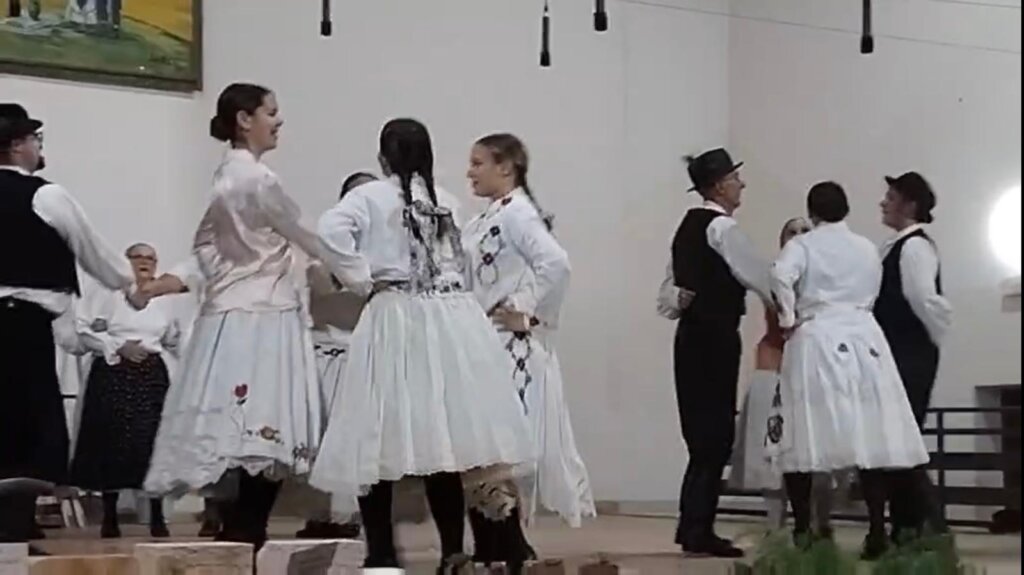 B0f2eb65 F301 4b49 8115 Da1cbf11a316