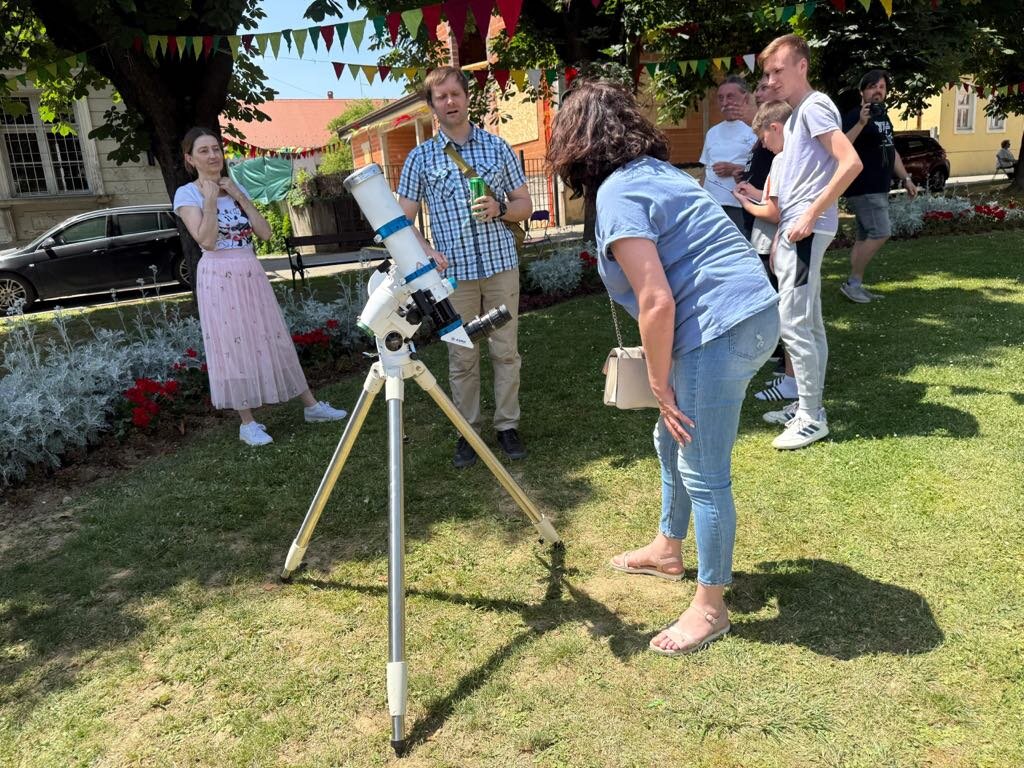 B1e7ef8b 0d29 40a3 B8d5 540b2dcb3446