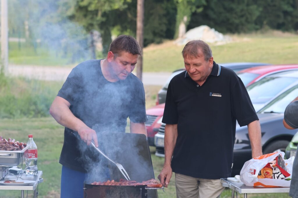 D06e5c9d 72b2 4d55 B093 D4277bded79f