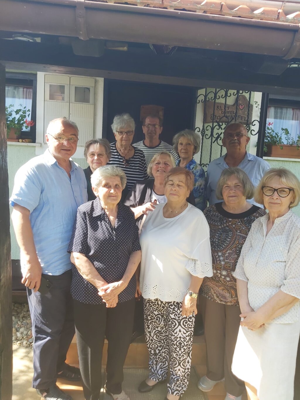 F85dfa2d 3d4f 4eb3 Add5 25b251739e4f