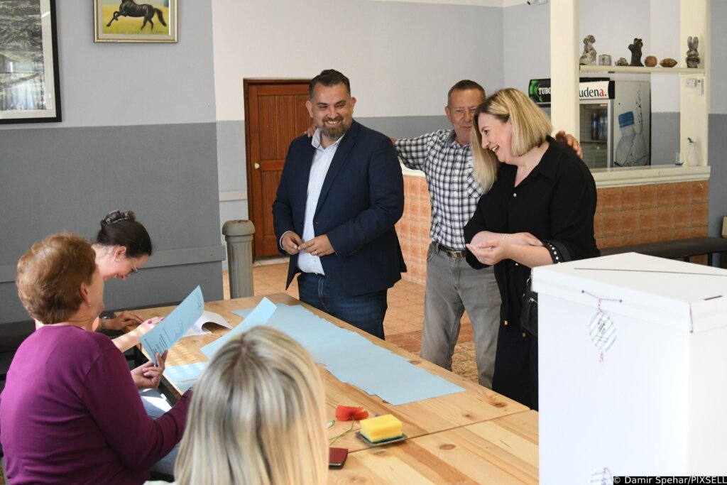 Koprivnica: Kandidat Za župana Tomislav Golubić Glasovao Je U Drugom Krugu Lokalnih Izbora