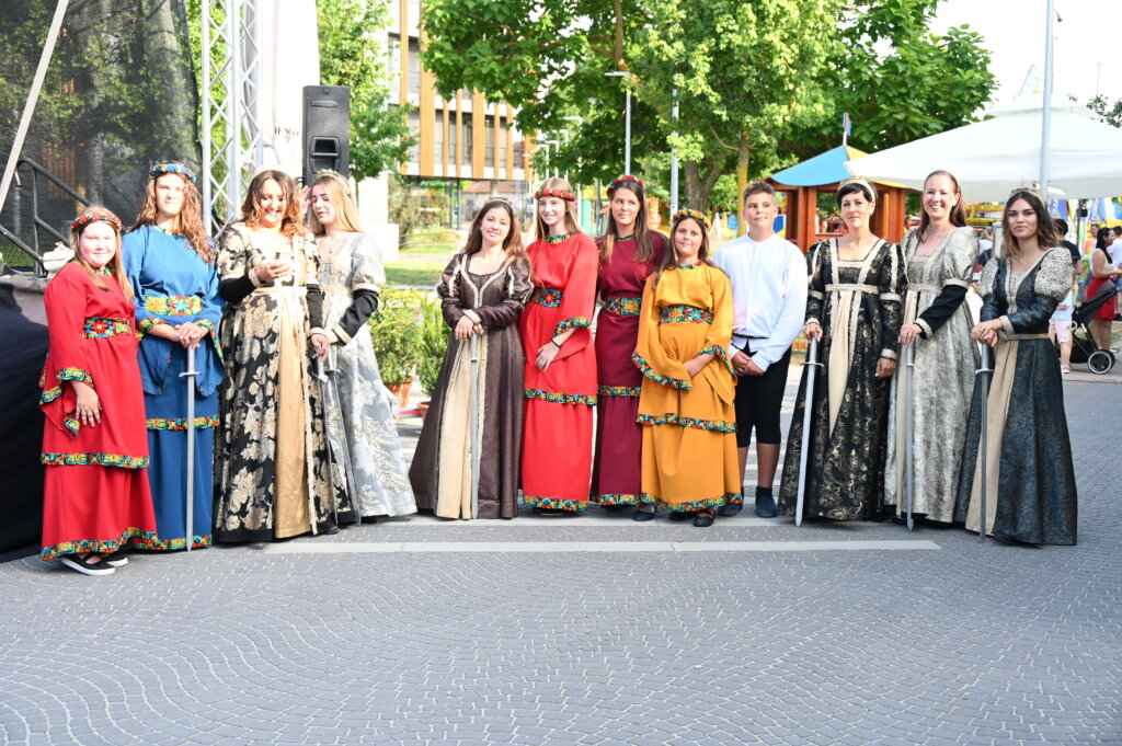 [FOTO/VIDEO] Plesna skupina ‘Kontea’ iz Konjščine nastupila na Picokijadi