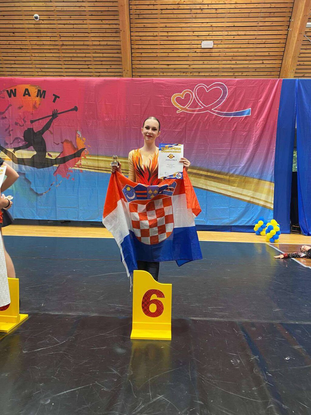 Krizevacke Mazoretkinje3