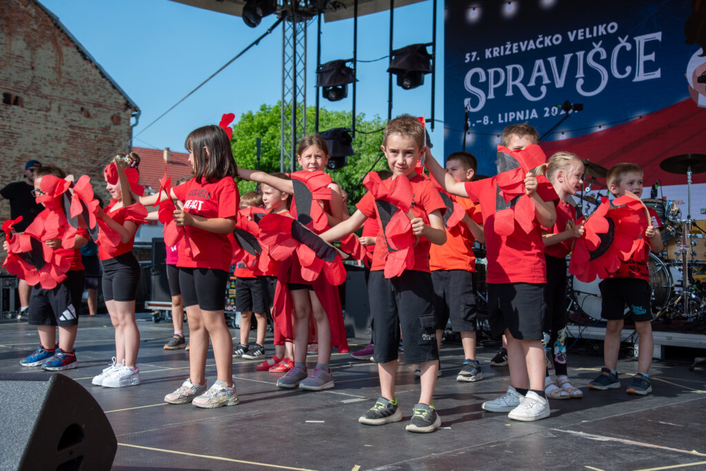[VIDEO] MALO SPRAVIŠČE Dječji vrtić Čarobna šuma Križevci